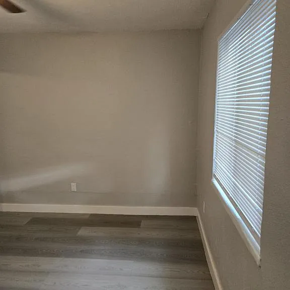 1036 N Sutter St — Photo 7