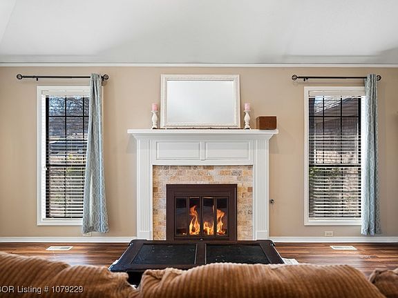 5th image of 1701 Somerset Way