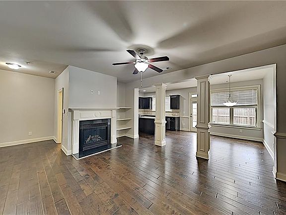 4th image of 2317 Oakton Pl SE