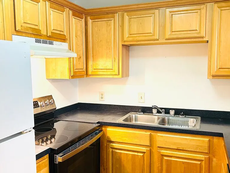 4735 Government St #102 — Photo 2