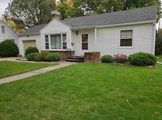 707 Gillette Ave, Cresco, IA 52136