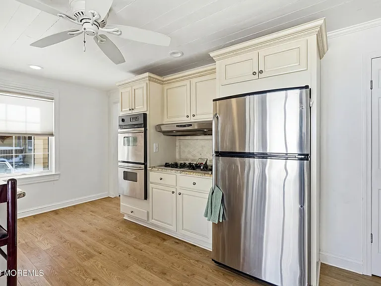 615 Corlies Ave — Photo 23