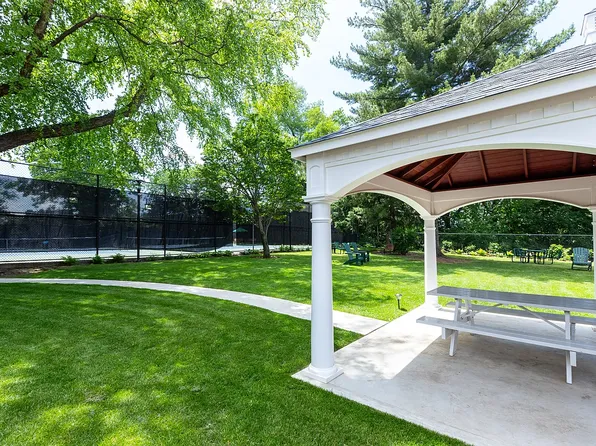 5700 Arlington Avenue image 21 of 23