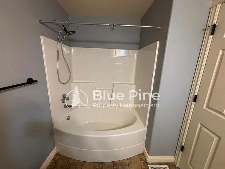 4333 High Desert Dr — Photo 8
