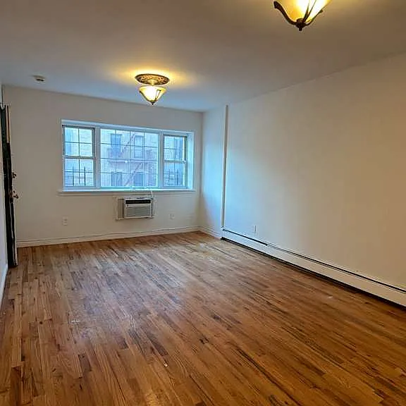1256 Stratford Ave #1A — Photo 4