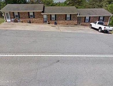 903 Owens Road - C — Photo 1