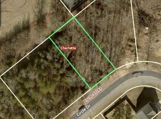 Circle Dr, Charlotte, NC 28262