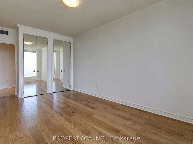 2045 Lake Shore Blvd W #3701 — Photo 24