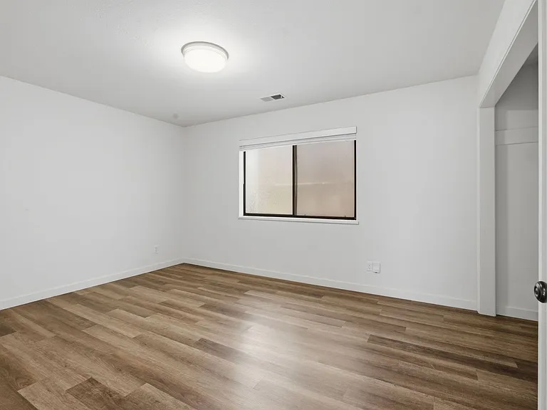 228 Abbot Ave — Photo 25