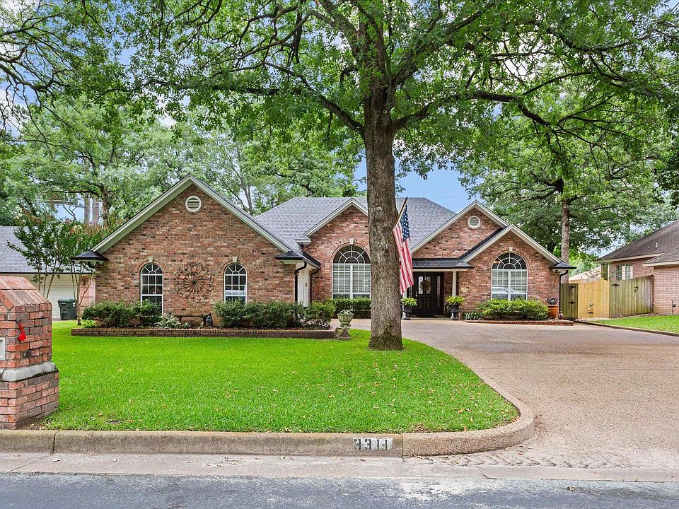 1st image of 3311 Oak Village Dr