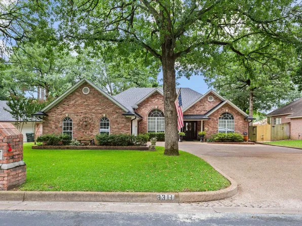 3311 Oak Village Dr, Tyler, TX 75707