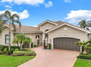 2748 Crystal Way, Naples, FL 34119