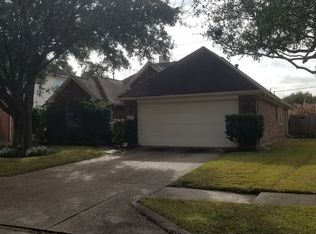 17807 Scenic Oaks Dr, Richmond, TX 77407