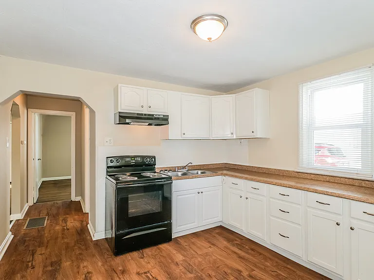2214 Huntington Ave — Photo 6