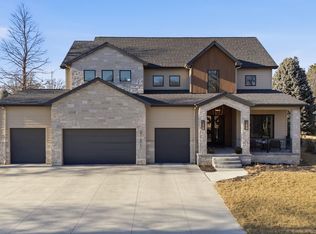 21620 Arbor St, Elkhorn, NE 68022
