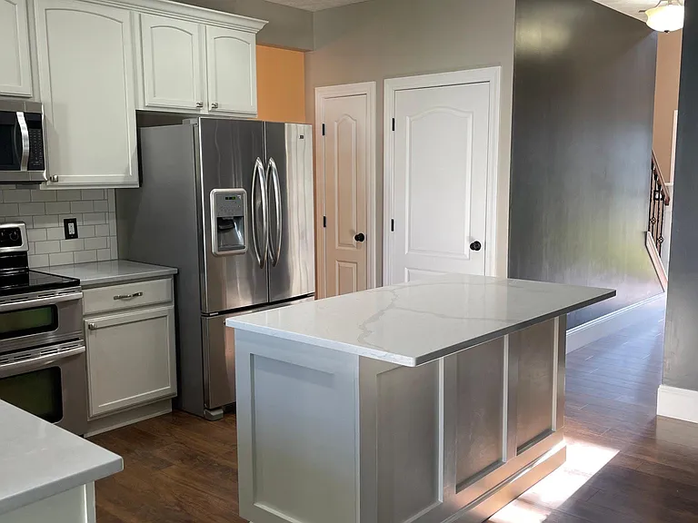 5271 Summerset Dr — Photo 17
