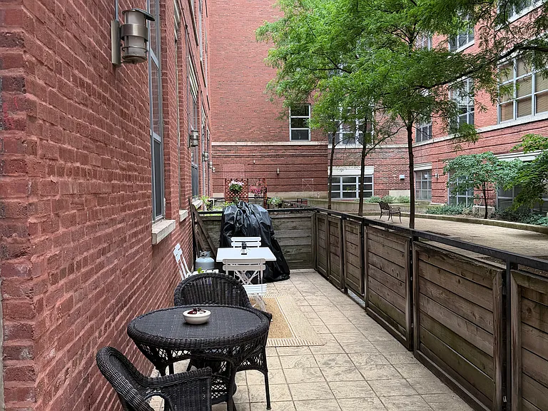 1735 N Paulina St #121 — Photo 12