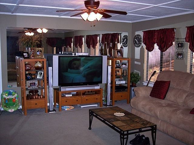 2nd image of 1050 Windsong Cir