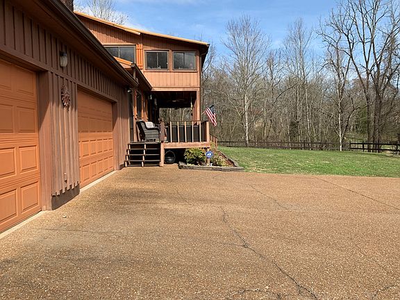 4th image of 126 Spalding Bell Ln