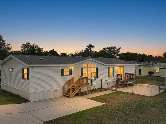 3rd image of 11923 SW Loop Ter