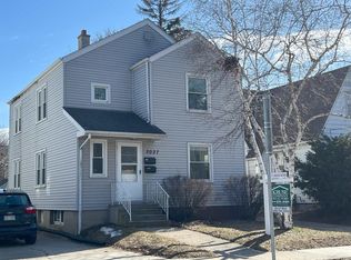 2037 Helena St, Madison, WI 53704
