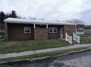 936 Plutus Ave, Chester, WV 26034