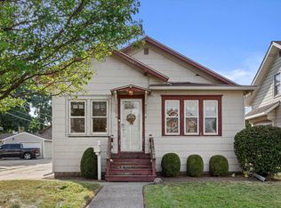 3712 Sheridan Rd, Kenosha, WI 53140