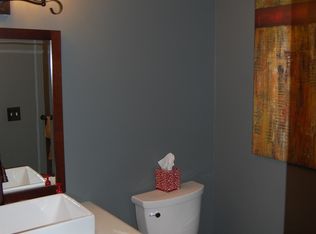 629 Snowmass Dr, Rochester Hills, MI 48309