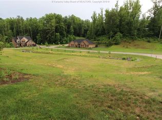 131 Crestridge Dr, Scott Depot, WV 25560