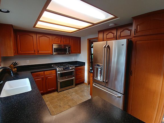 2nd image of 16136 SW Bridle Hills Dr