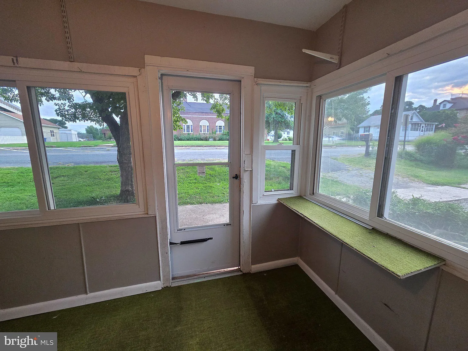 2 bed, 1.5 bath, 1060 sqft, $1,695 — Photo 4