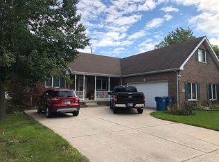 9231 Spring St, Highland, IN 46322