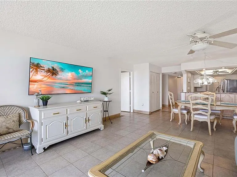 601 Seaview Ct #C106 — Photo 3