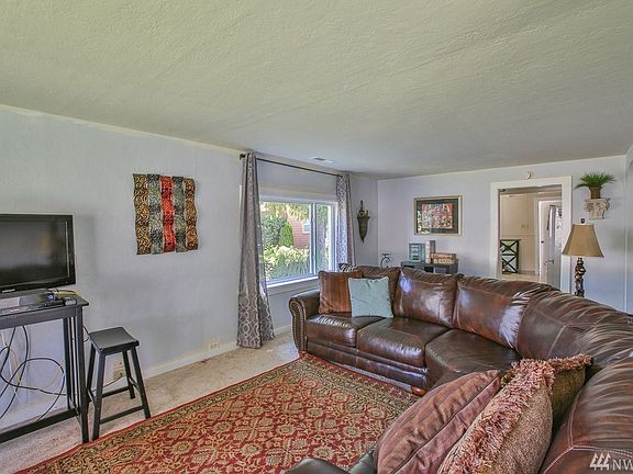 4th image of 5432 S Park Ave