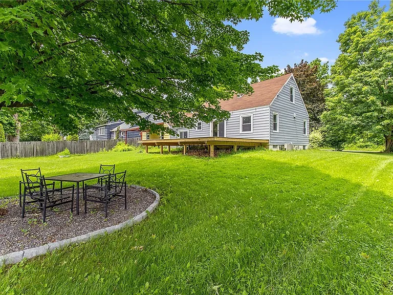 116 E Richmond Rd — Photo 29