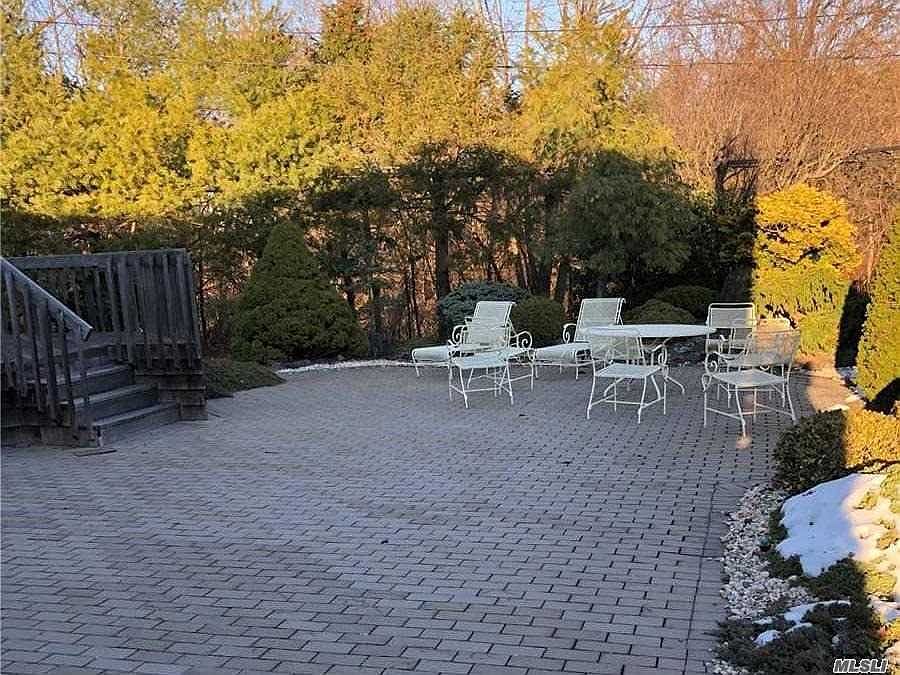 1st image of 39 Monterey Dr