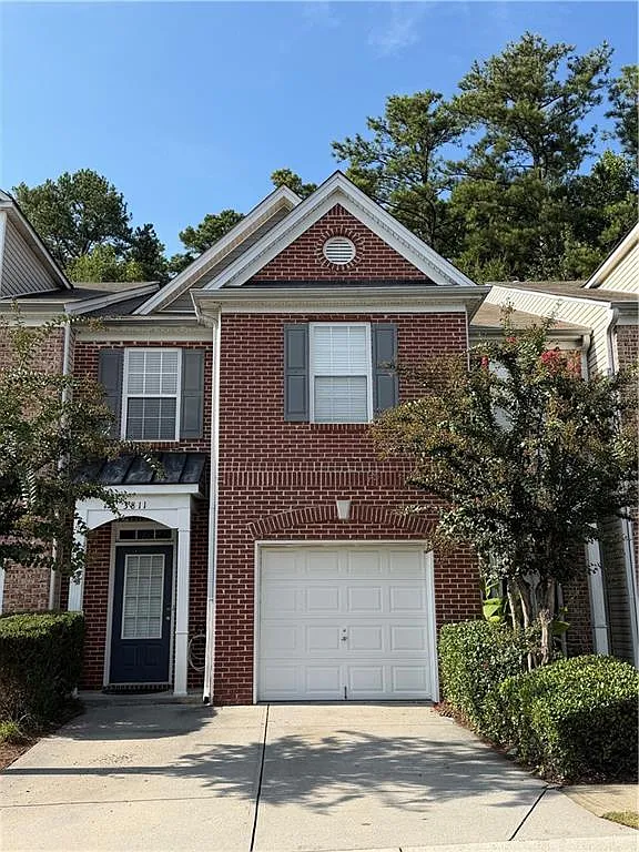 3 bed, 2.5 bath, 1696 sqft, $2,100 — Photo 1