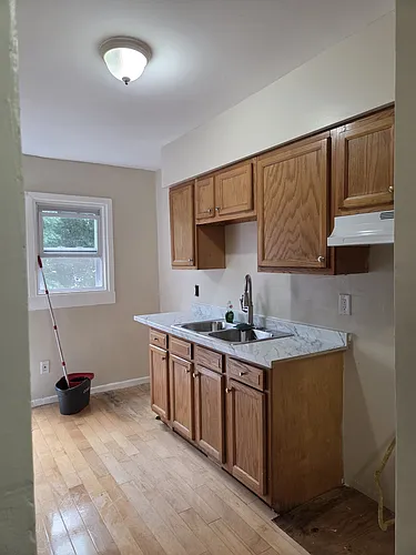 67 N Oak St Photo 1
