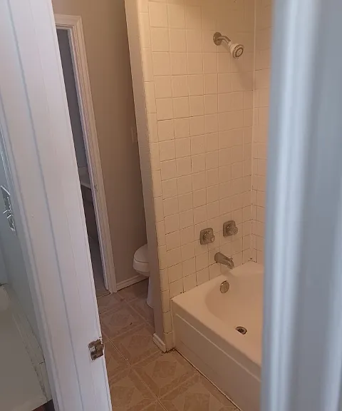 2702 Wimbledon Ct #C — Photo 8