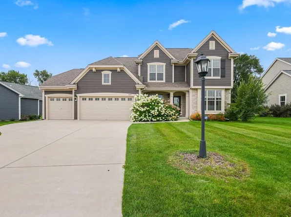 15455 Elmbrook WAY, Brookfield, WI 53005