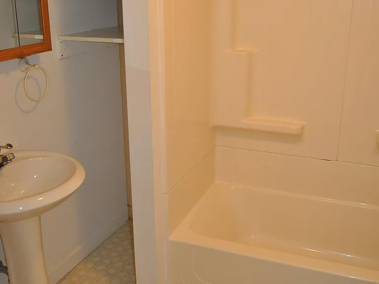 209 Williams St #1 — Photo 8