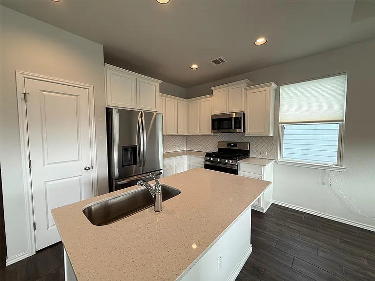17916 Giglio Way — Photo 8