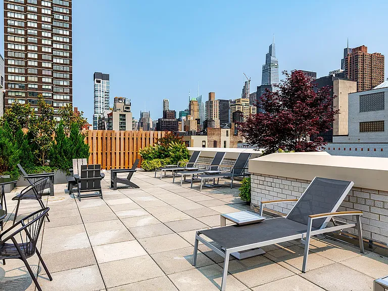 340 E 34th St #15J — Photo 2