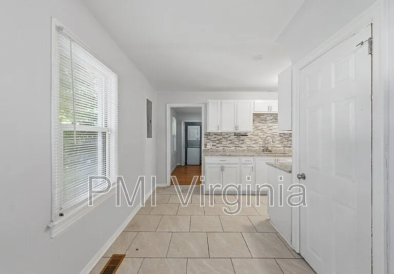 626 Chapel St — Photo 6