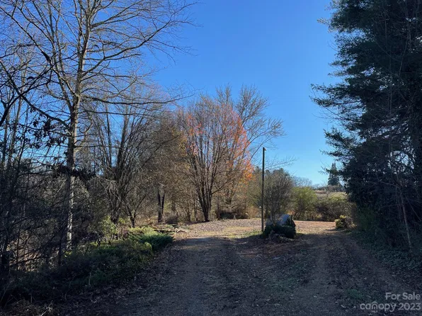 197 Old County Home Rd, Brevard, NC 28712