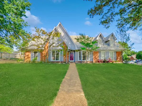 8492 E Timber Creek Dr, Cordova, TN 38018