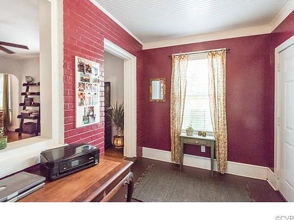 4th image of 3221 Rosewood Ave