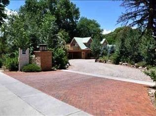 209 Los Pandos Ln APT 6A, Taos, NM 87571