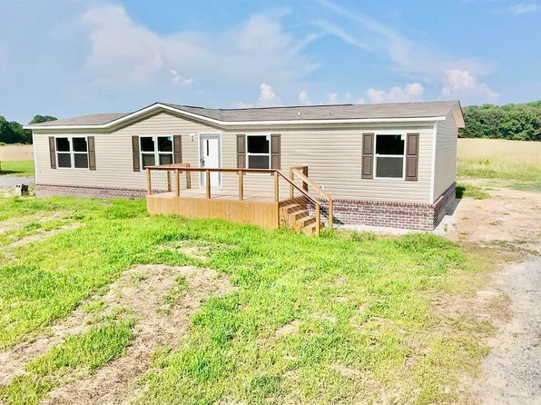 829 County Road 25, Crossville, AL 35962