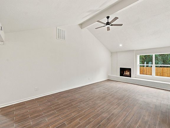 4th image of 2526 Rambling Brook Dr